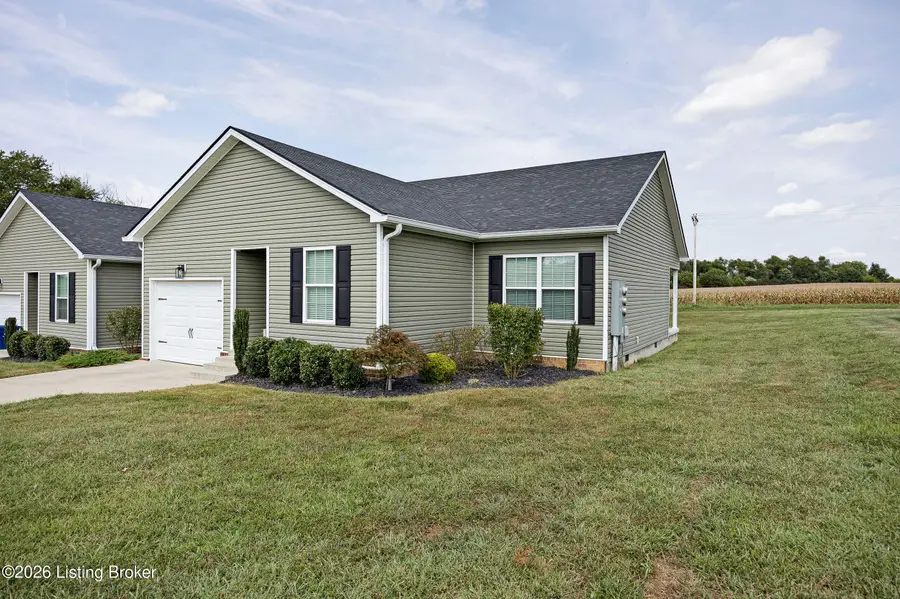 220 Bluegrass Dr, Campbellsville, KY 42718 - #3