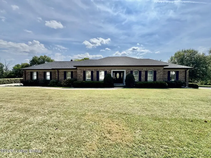 135 Brookside Dr, Springfield, KY 40069 - #2