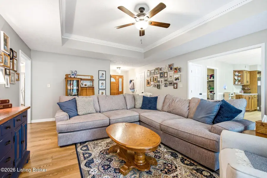 4113 Hurstbourne Woods Dr, Louisville, KY 40299 - #3