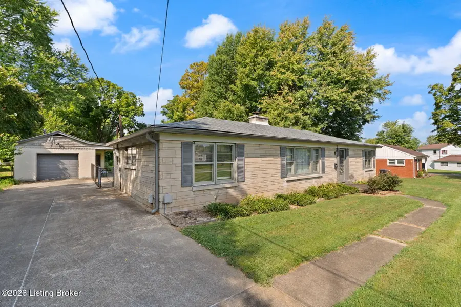 9004 Walter Ave, Louisville, KY 40229 - #3