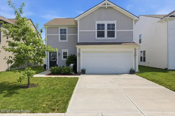 1370 Delacorte Cir, Shelbyville, IN 46176