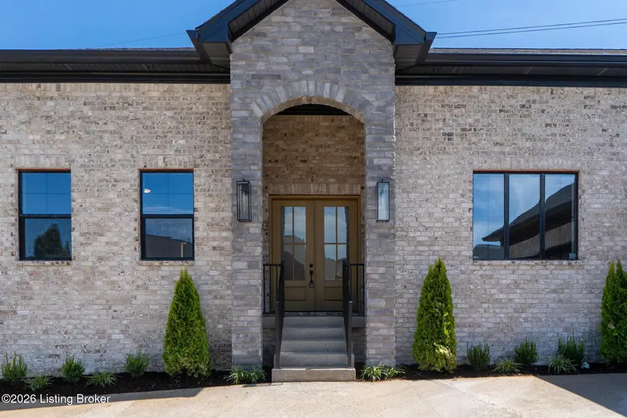 16712 Taddington Pl, Louisville, KY 40245 - #2