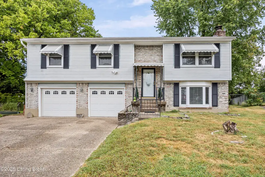 4401 Starks Dr, Louisville, KY 40218 - #2