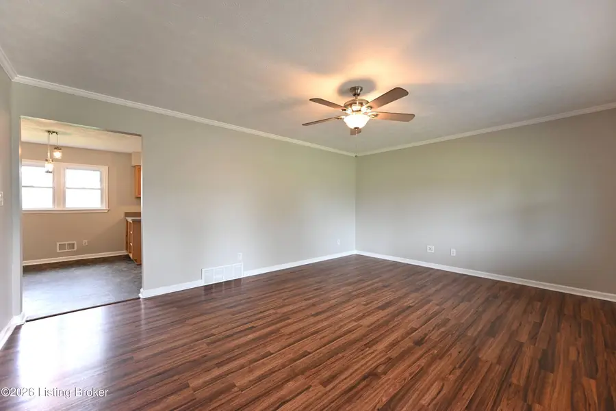 2324 Farnsley Rd, Louisville, KY 40216 - #3