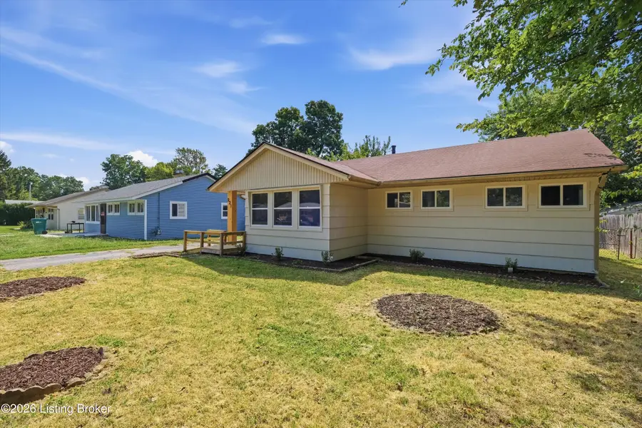 221 Welburn Dr, Louisville, KY 40218 - #2