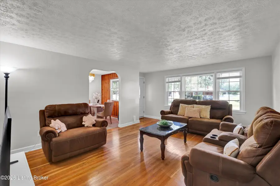 4622 Spen Lea Rd, Louisville, KY 40216 - #2