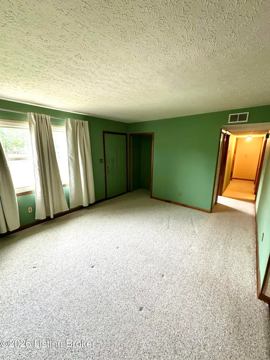 10903 Lanette Ct, Louisville, KY 40229 - #3