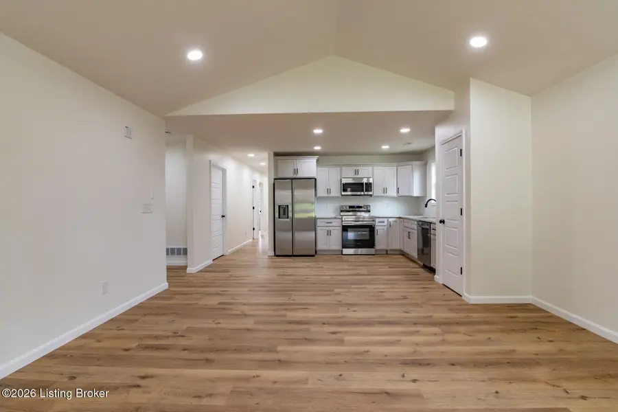 114 E Main St, Vine Grove, KY 40175 - #3