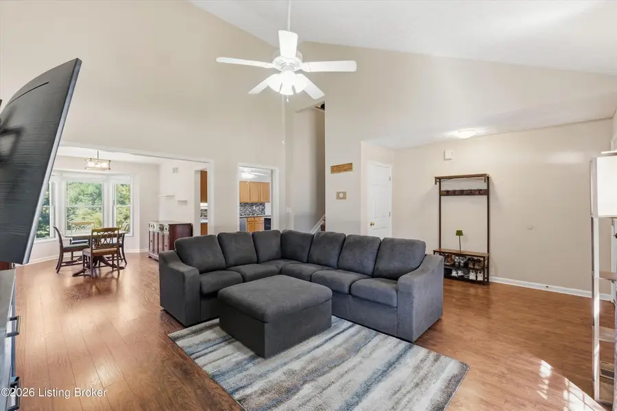 5208 Rainmaker Ct, Louisville, KY 40229 - #3