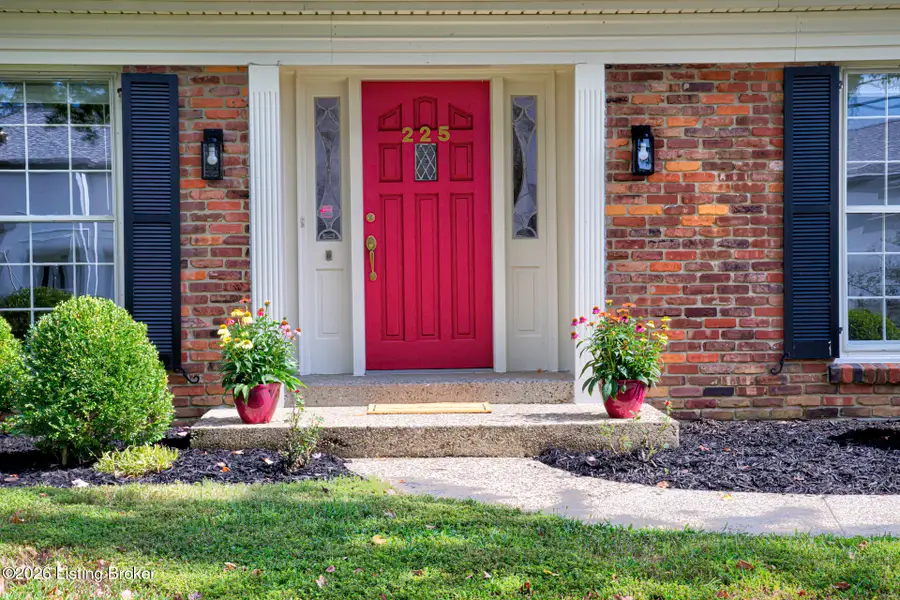 225 Moser Rd, Louisville, KY 40223 - #2