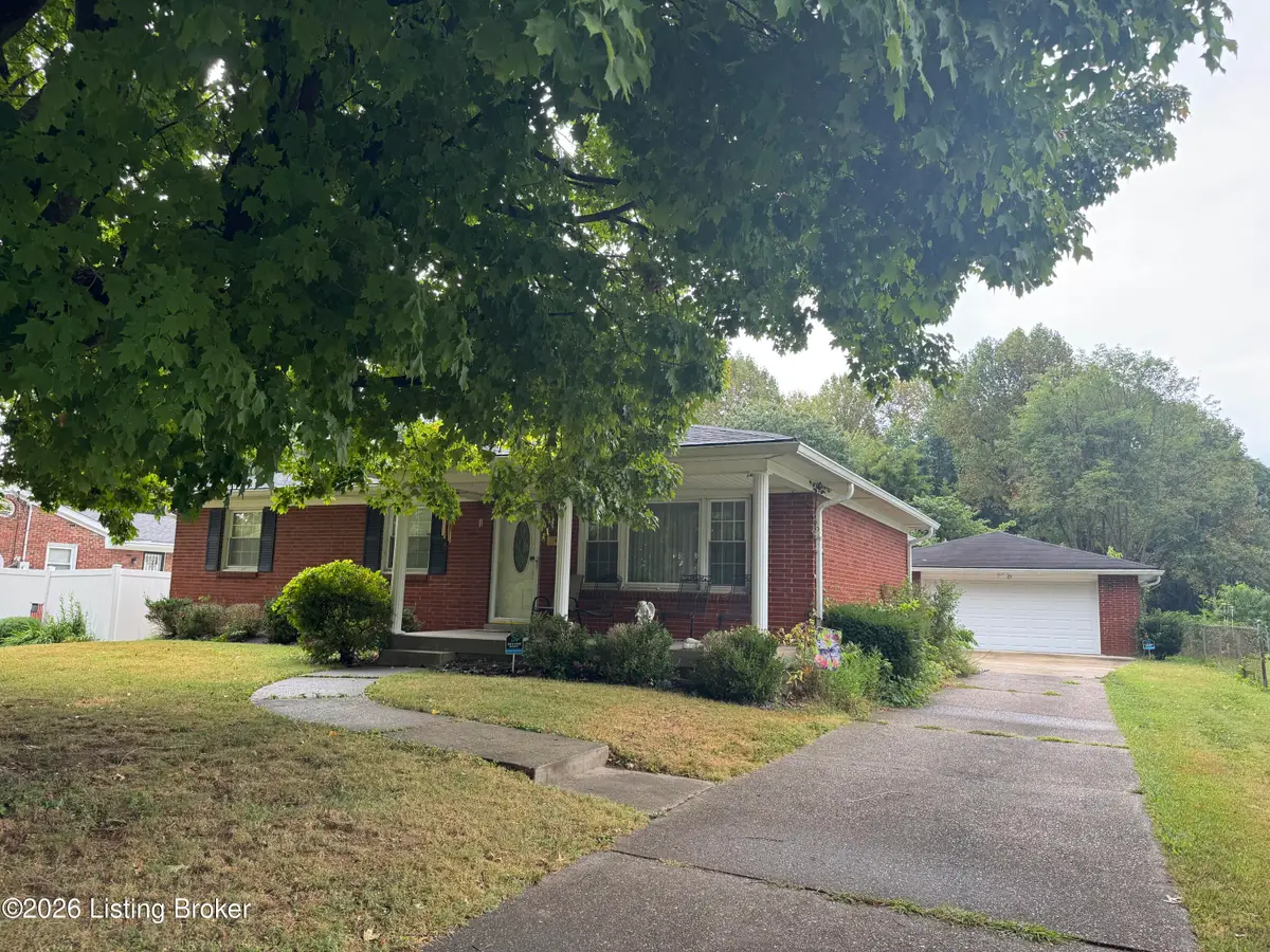 5522 Beth Rd, Louisville, KY 40219 - #1