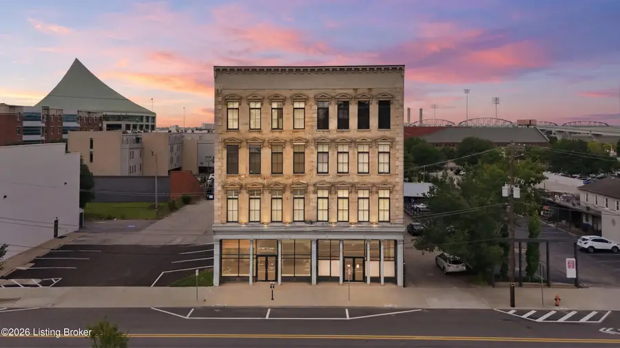 415 E Market St #201, Louisville, KY 40202 - #3