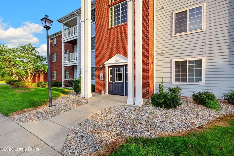 2604 Aristocrat Pl #303, Louisville, KY 40299 - #2
