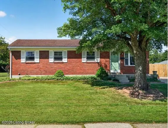 10008 Lochwick Way, Louisville, KY 40272