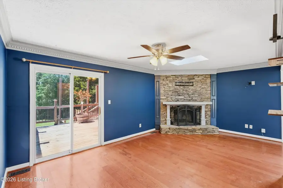 8808 Loch Lea Ln, Louisville, KY 40291 - #3
