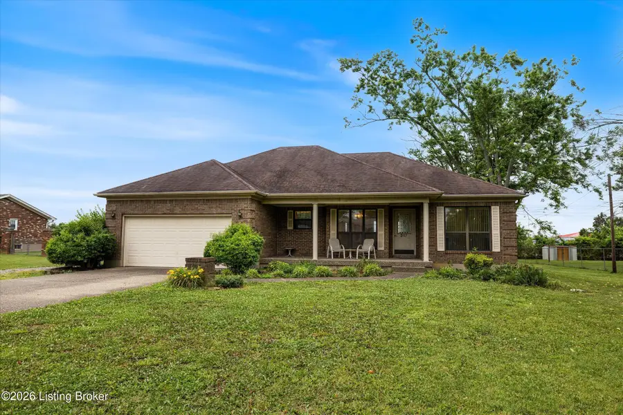 317 Centerview Dr, Shepherdsville, KY 40165 - #2
