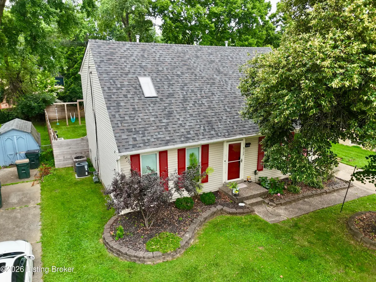 8724 Loch Lea Ln, Jeffersontown, KY 40299 - #1