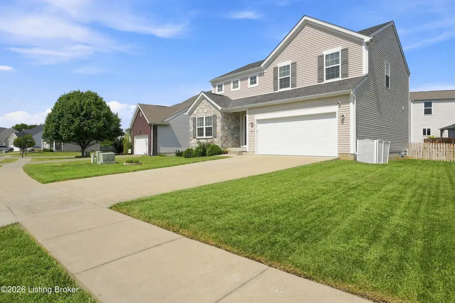 284 Saint Regis Dr, Shelbyville, KY 40065 - #2