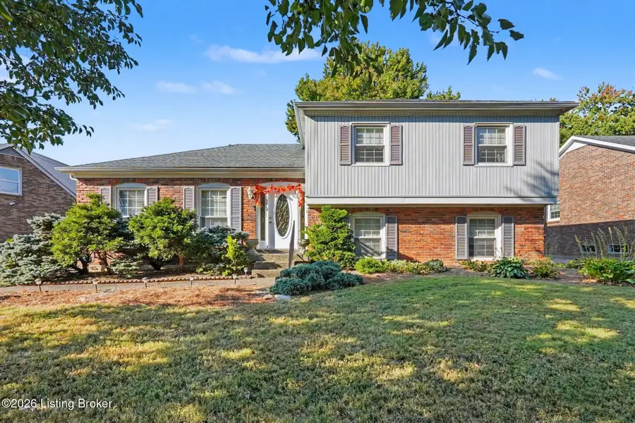 1202 Holsworth Ln, Louisville, KY 40222 - #2