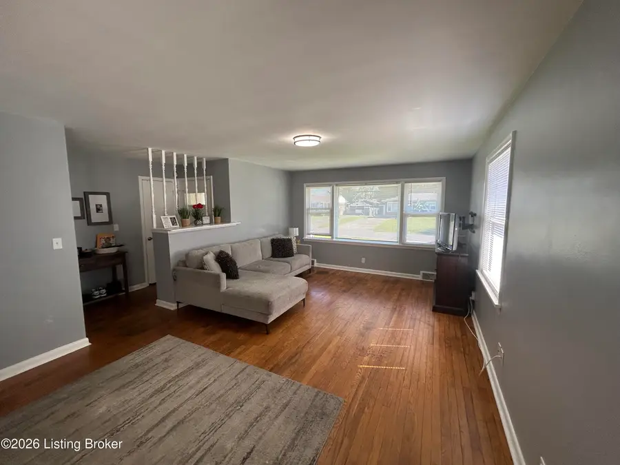 10508 Torrington Rd, Louisville, KY 40272 - #2