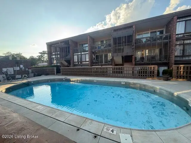 1040 Cherokee Rd #APT F1, Louisville, KY 40204 - #3