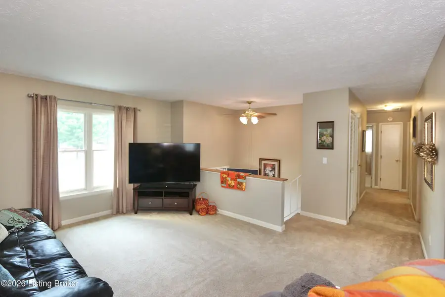 1246 Gail Dr, Jeffersonville, IN 47130 - #2