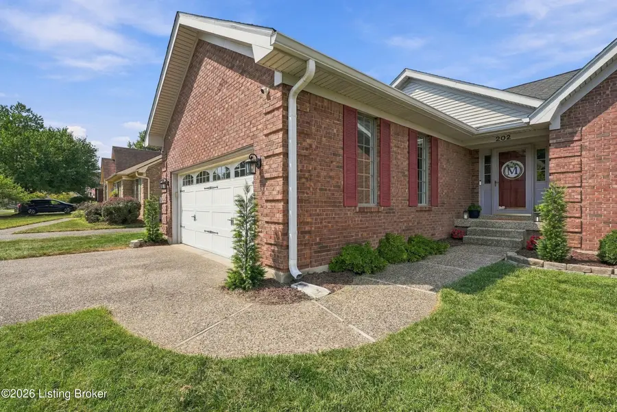 202 Declaration Dr, Louisville, KY 40214 - #3