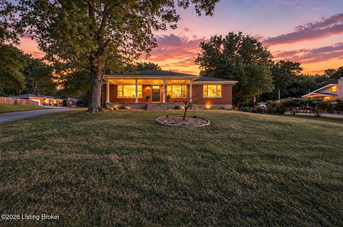 10001 Vega Ln, Louisville, KY 40272 - #1