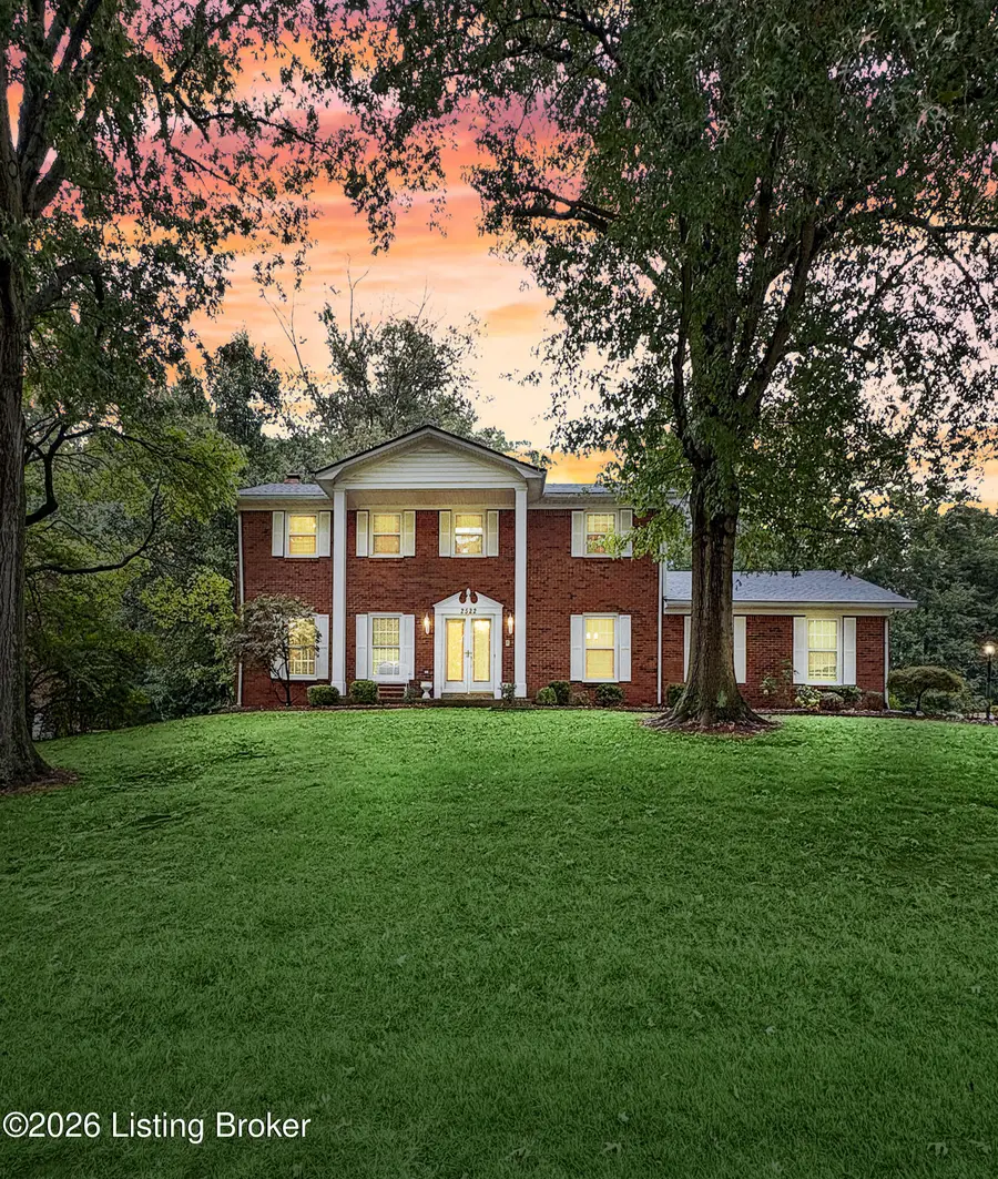 2522 Windsor Forest Dr, Louisville, KY 40272 - #3