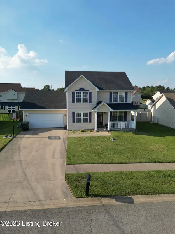 127 Longsdale Ct, Radcliff, KY 40160