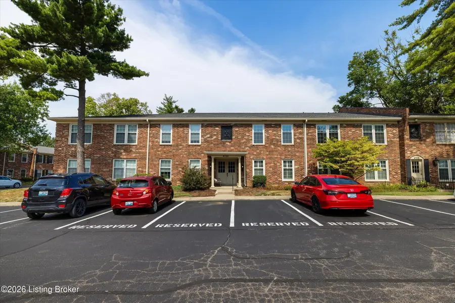 4701 Trowbridge Terrace #104, Louisville, KY 40207 - #2