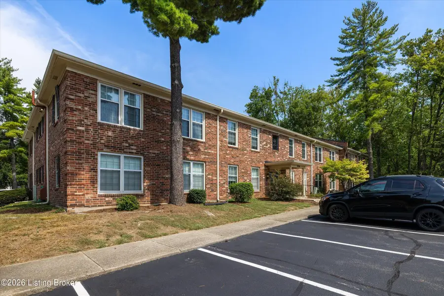 4701 Trowbridge Terrace #104, Louisville, KY 40207 - #3