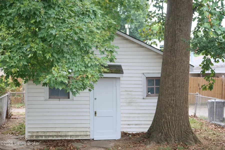 544 W Whitney Ave, Louisville, KY 40215 - #2