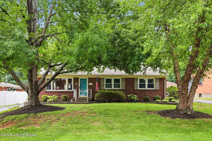 3718 Hillsboro Rd, Louisville, KY 40207 - #2