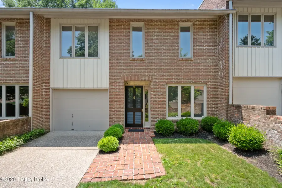 4112 Massie Ave #APT 9, Louisville, KY 40207 - #2