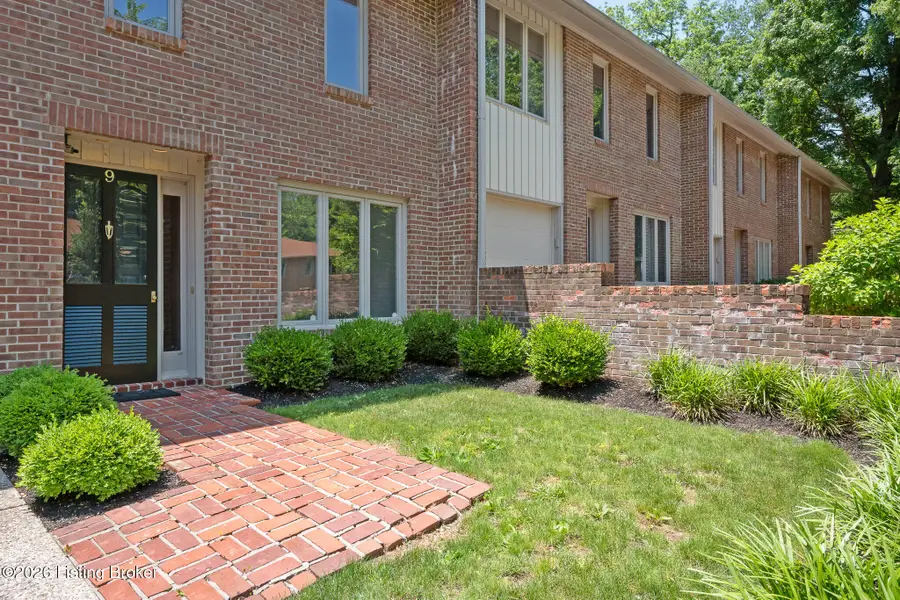4112 Massie Ave #APT 9, Louisville, KY 40207 - #3
