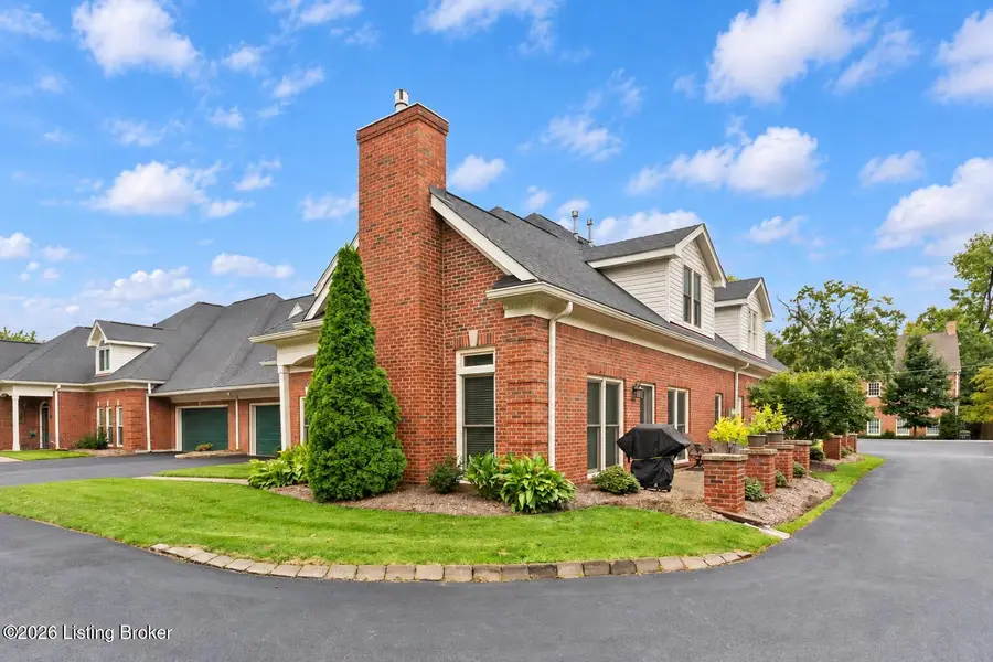 305 Westgate Terrace Ct, Louisville, KY 40207 - #2