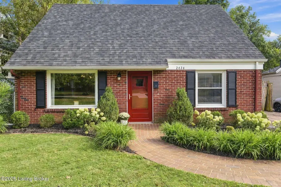2424 Clarendon Ave, Louisville, KY 40205 - #2