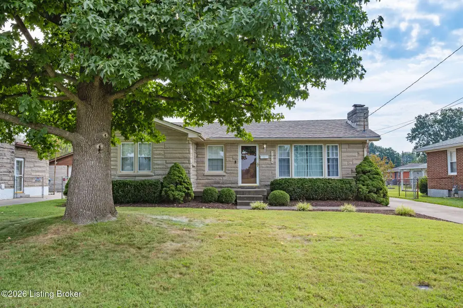7913 Canna Dr, Louisville, KY 40258 - #3