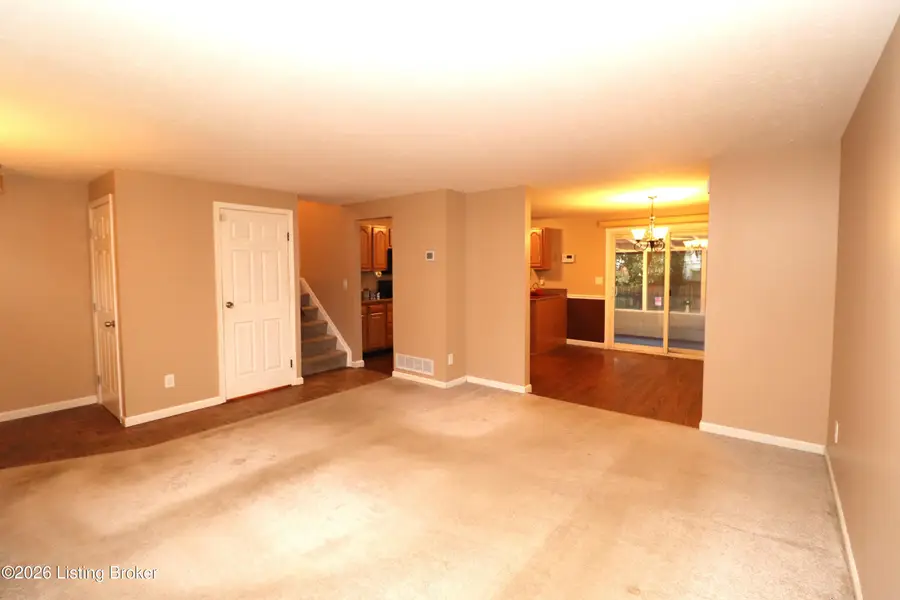 8605 Montrie Ct, Louisville, KY 40219 - #2