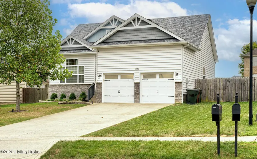 392 Berger Farm Dr, Mount Washington, KY 40047 - #2