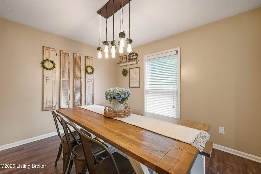 9312 Le Beau Ct, Jeffersontown, KY 40299 - #3