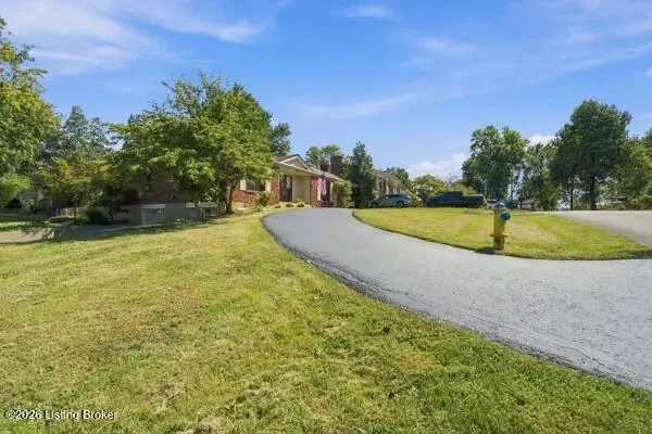 9701 Meadow Vale Dr, Louisville, KY 40242 - #3