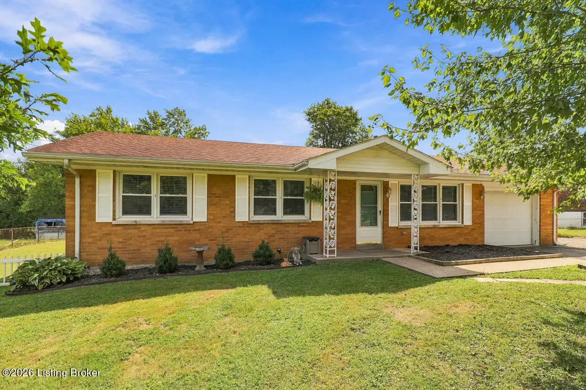 302 Cheryl Ave, Vine Grove, KY 40175 - #1