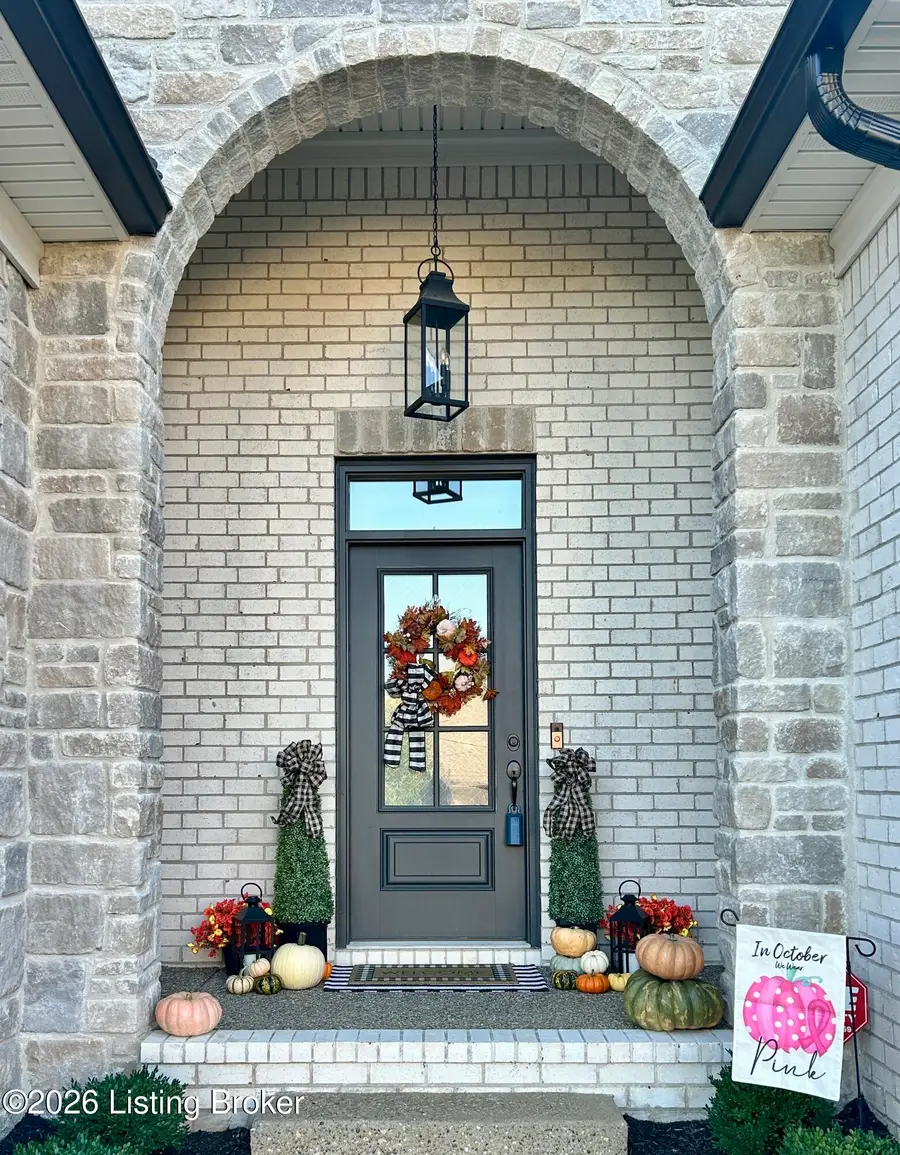 228 Maple Valley Rd, Louisville, KY 40245 - #2