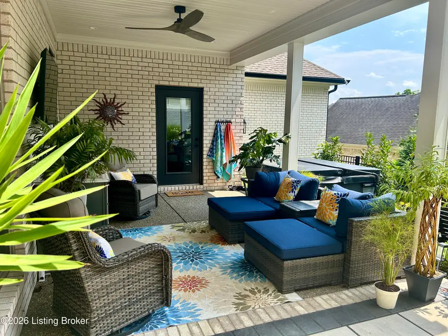228 Maple Valley Rd, Louisville, KY 40245 - #3