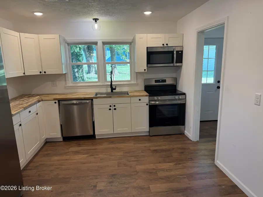523 Leavette Ave, Leitchfield, KY 42754 - #2