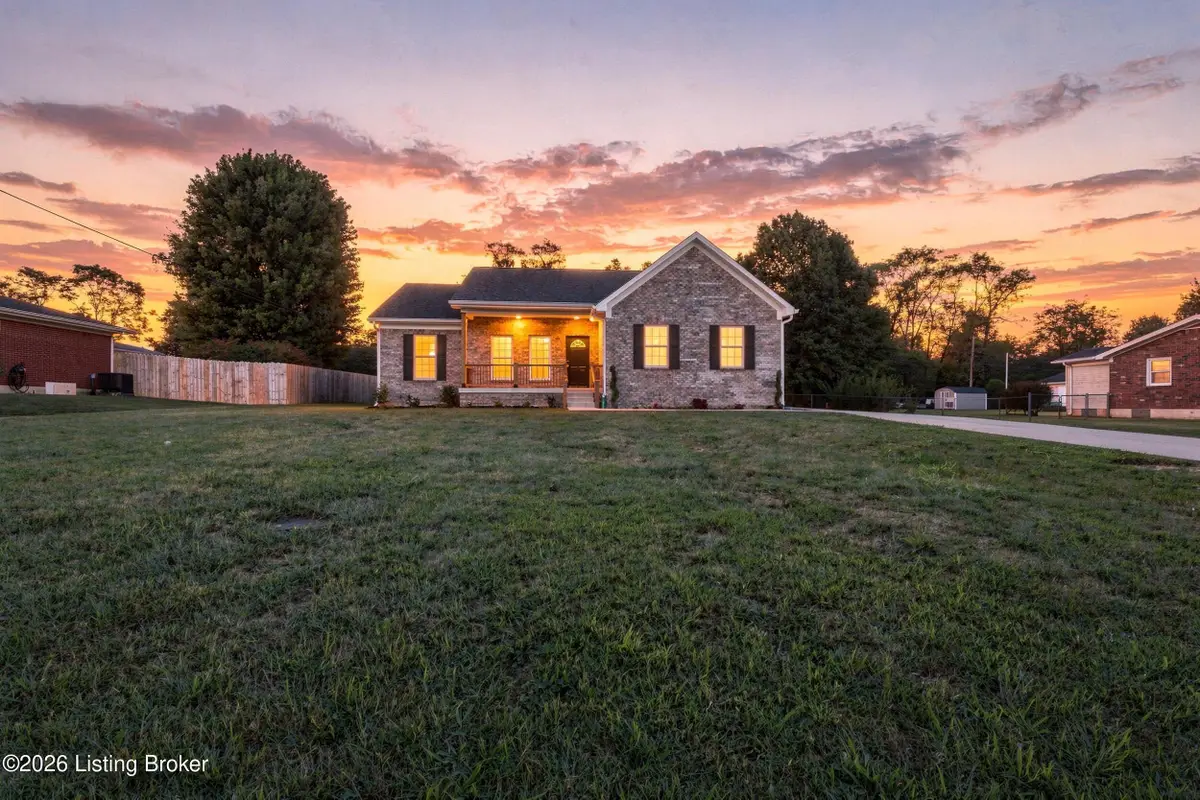 180 Azure Dr, Mount Washington, KY 40047 - #1