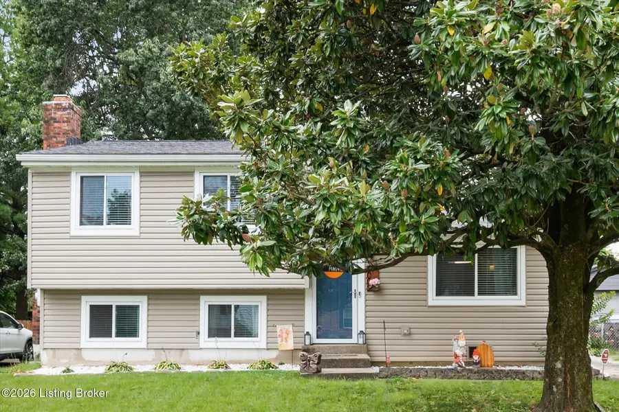 9002 Hatlerhall Dr, Louisville, KY 40291 - #2