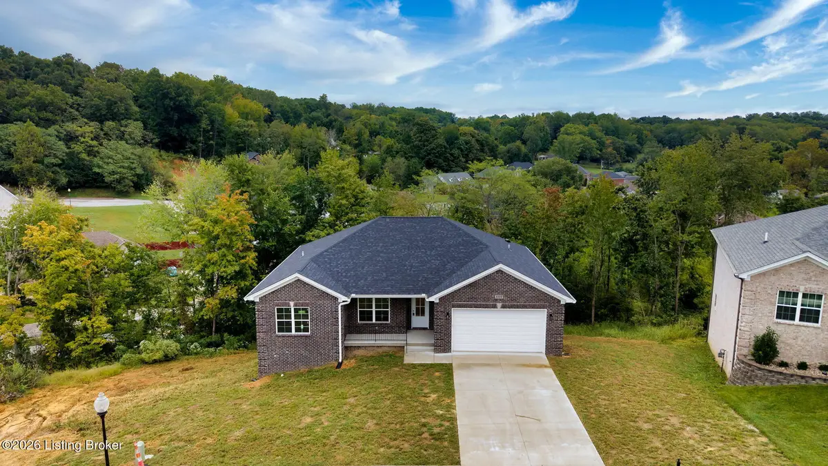 4410 Stone Wynde Dr, Louisville, KY 40272 - #1